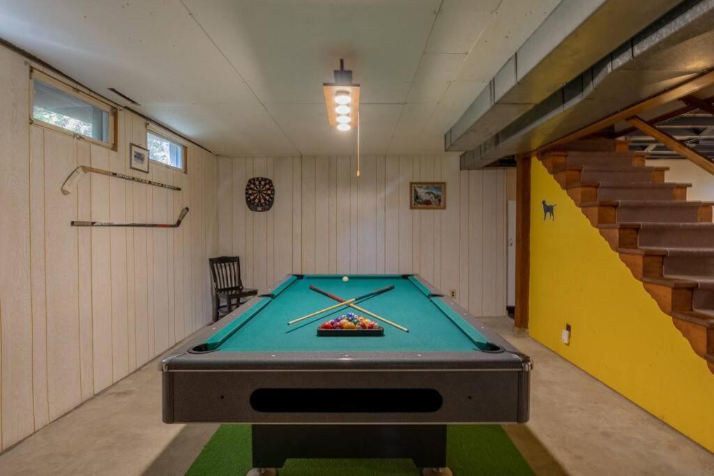 Family Home W/ 2 King, 2 Queen Beds + Game Room 伯米吉 外观 照片