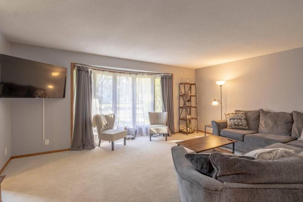 Family Home W/ 2 King, 2 Queen Beds + Game Room 伯米吉 外观 照片