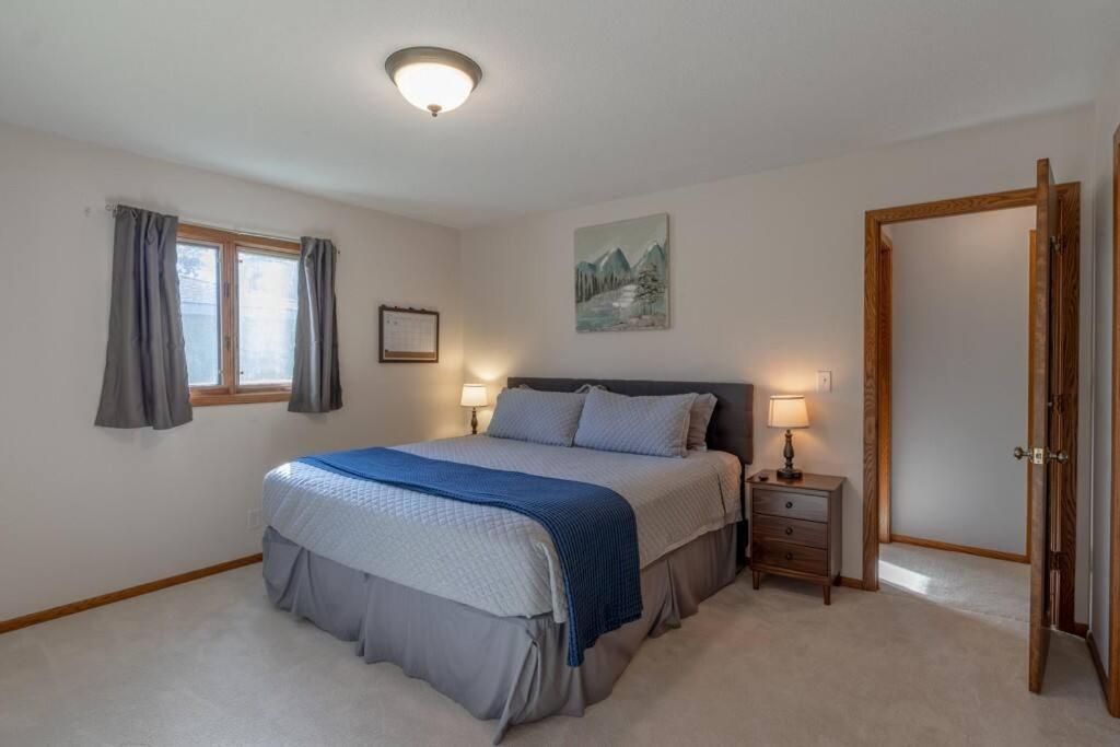 Family Home W/ 2 King, 2 Queen Beds + Game Room 伯米吉 外观 照片